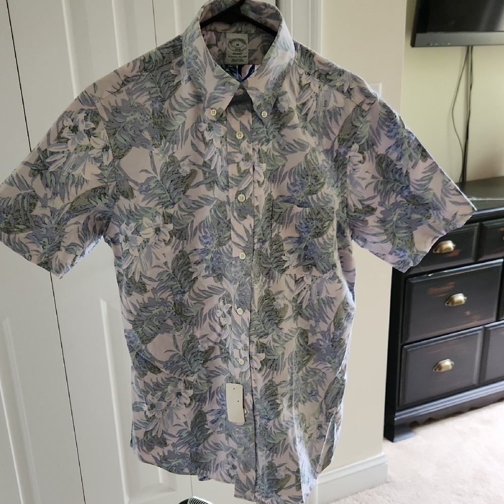 Brooks Brothers Blue and Green Casual Button Down Shirt